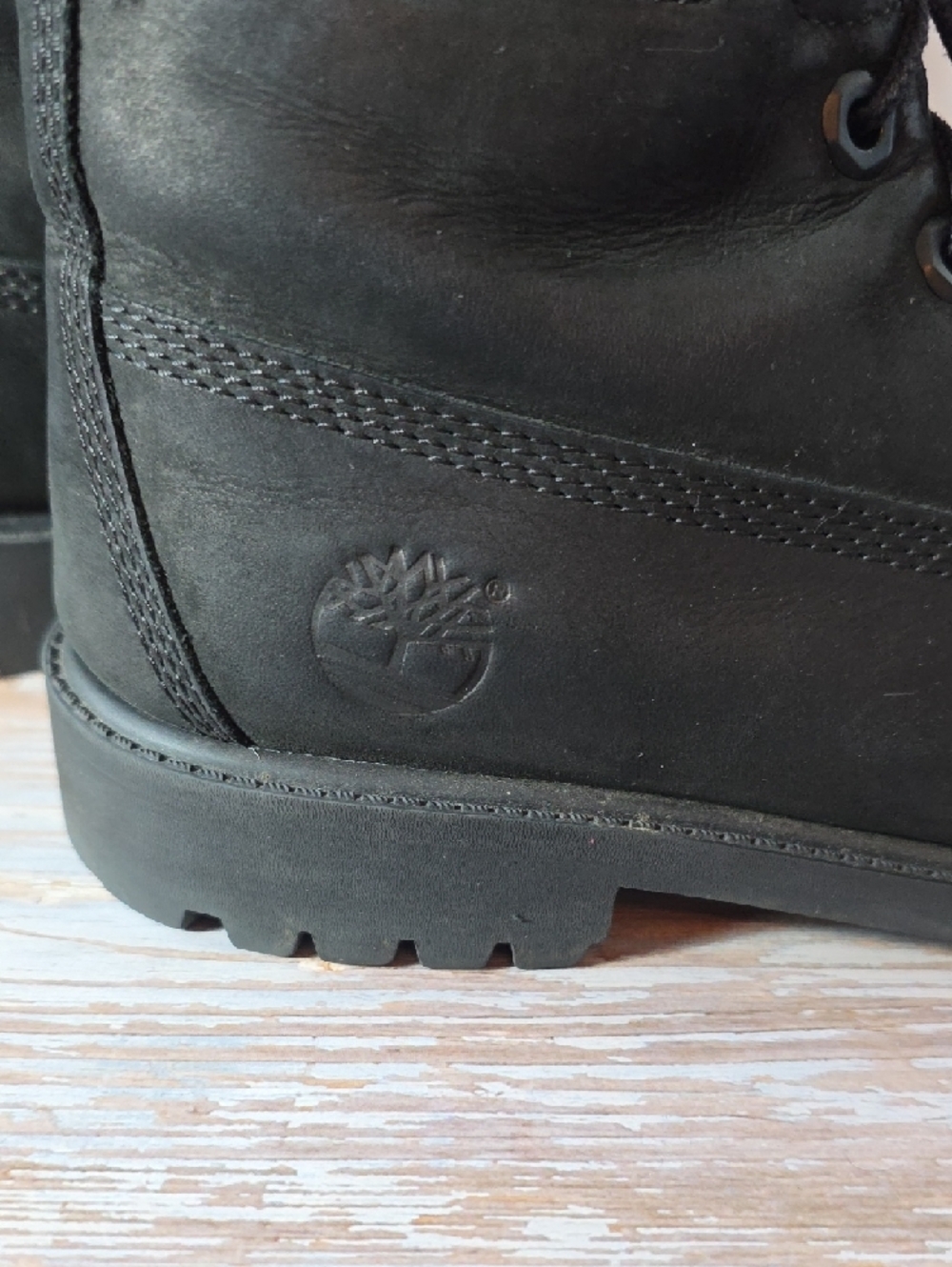 Timberland Black Lace-Up Rugged Work Boots Boys Sz 6 - Picture 7 of 9